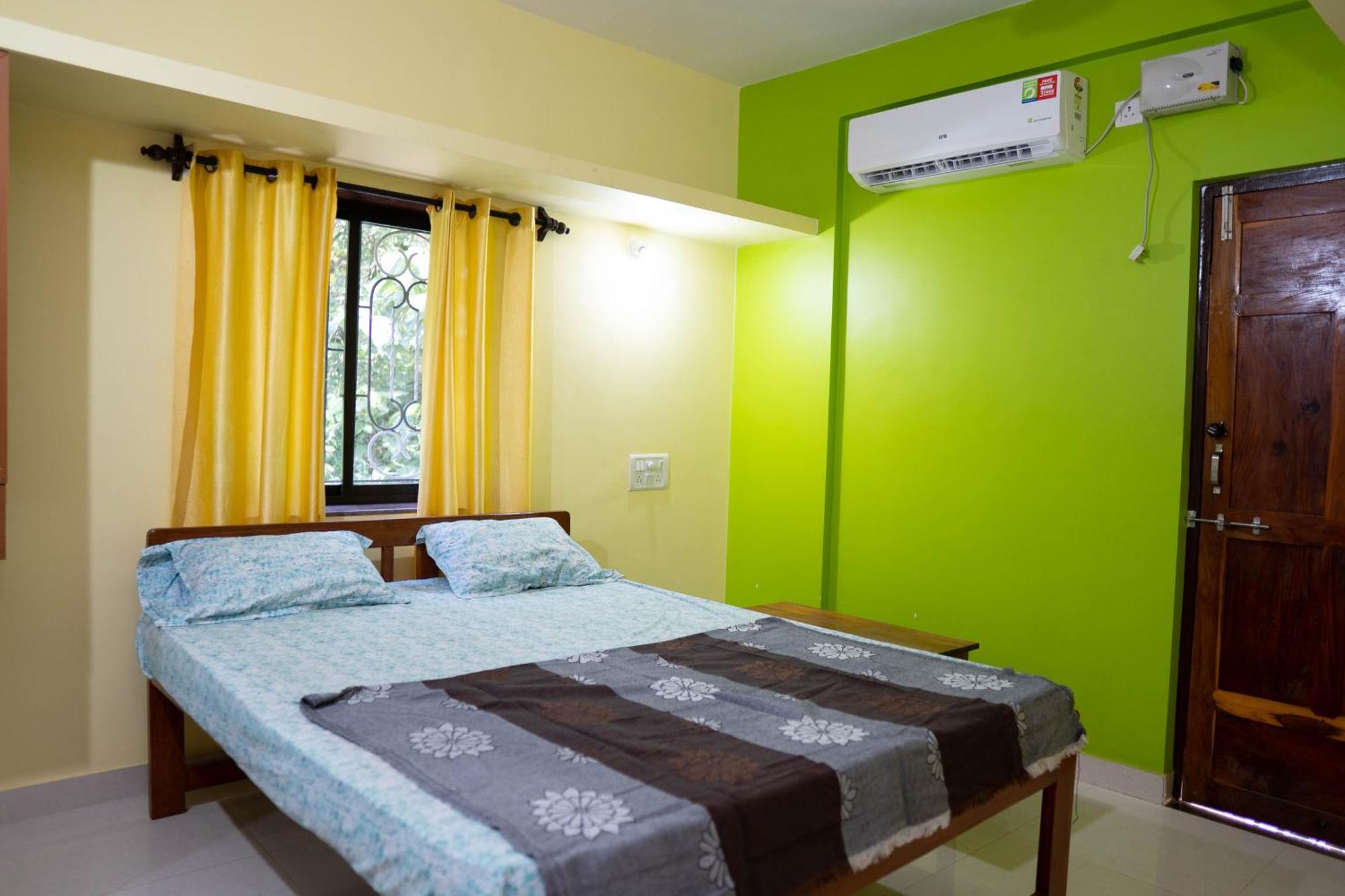 Dhanashree Riverview Hotel Corgao Екстер'єр фото